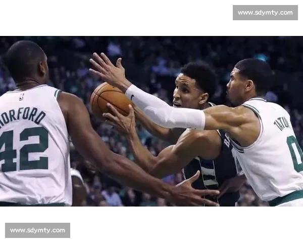 NBA季后赛战术板:各队攻防策略深度剖析 NBA季后赛战术板:各队攻防策略深度剖析